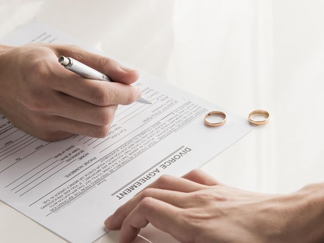 primer-plano-pareja-divorcio